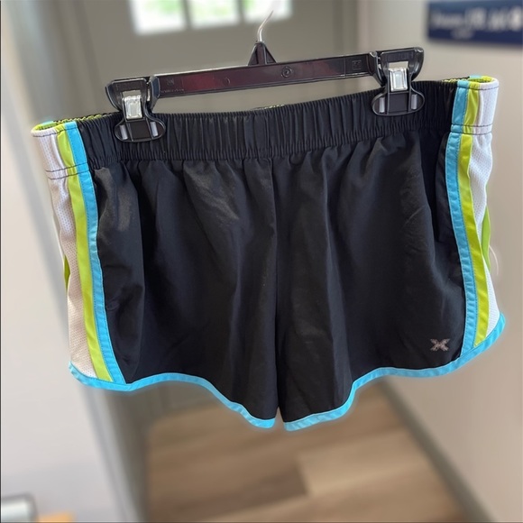 Xersion Athletic Shorts Size Small - Picture 1 of 1